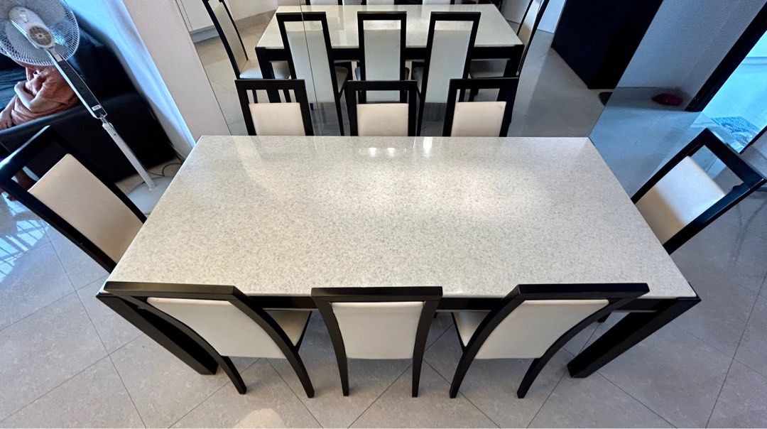 Elegant top dining set