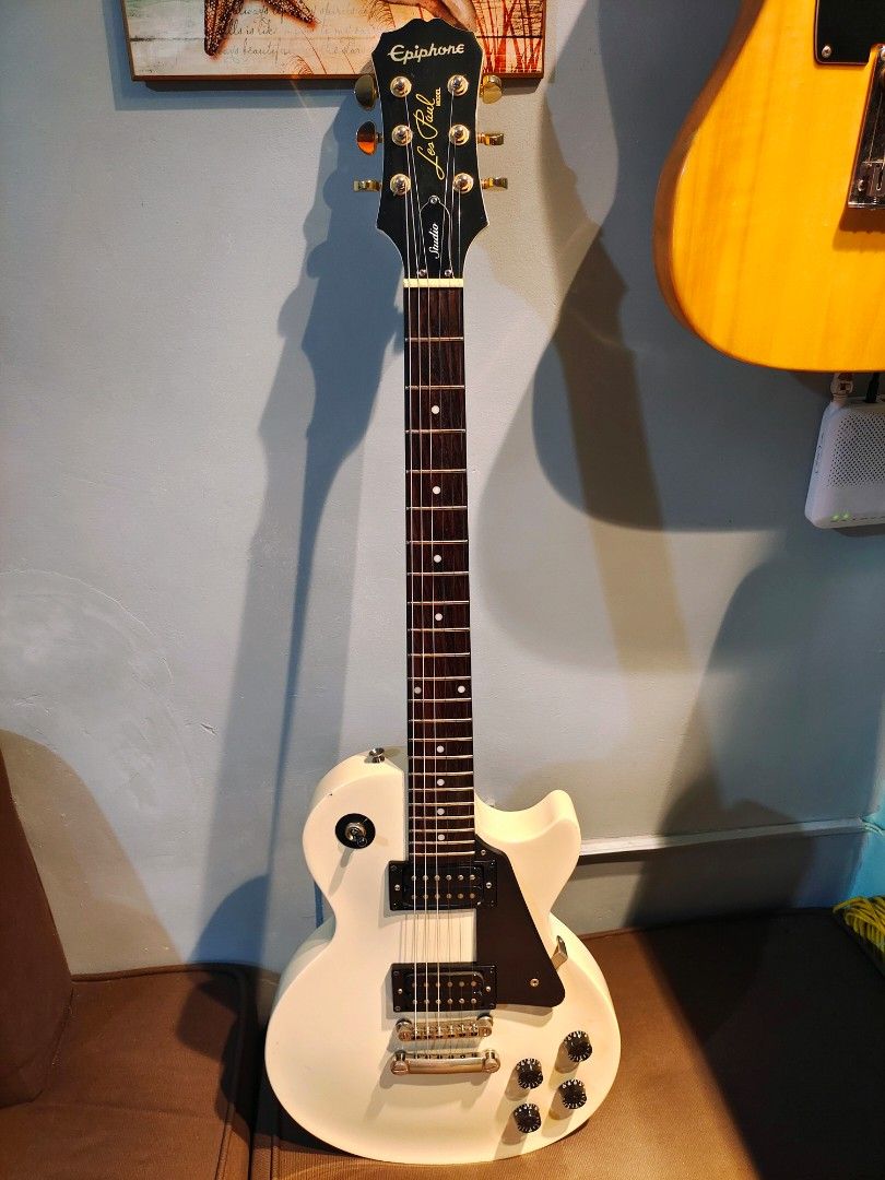 Epiphone Les Paul Studio Alpine White for Sale or Swap, Hobbies & Toys ...