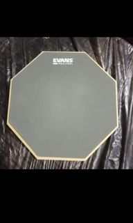 Evans RealFeel - Drum Practice Pad - Drum Pad - Drummer Practice Pad - Gum Rubber & Neoprene, 2 Sided, 12 Inch