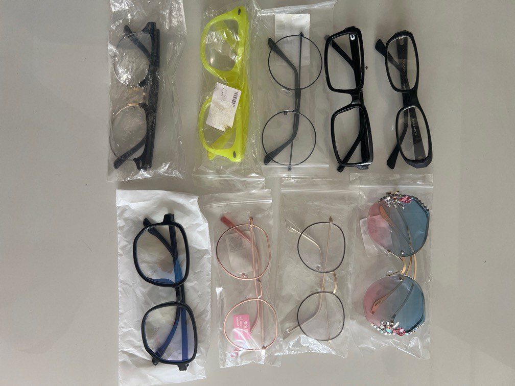 Fake clearance plastic glasses