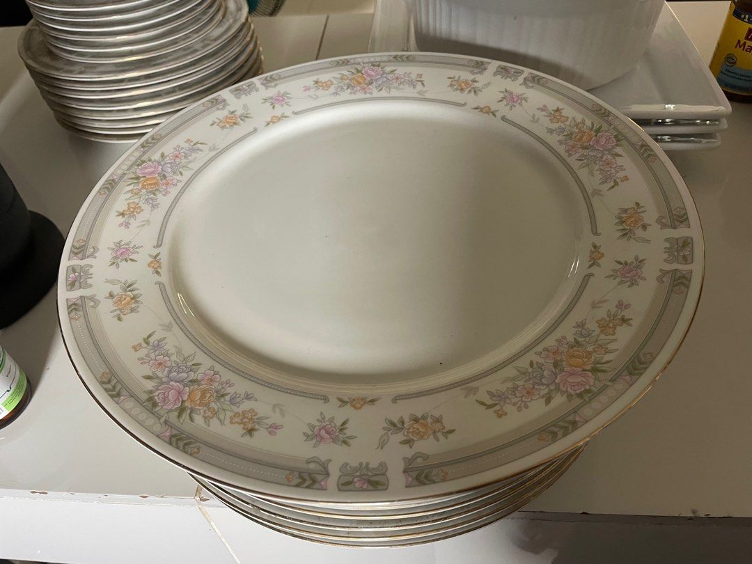 Farberware Fine China Southampton 1992 (Category: Dinnerware & Cutlery) located in Rizal. Submitted by gannda (Listing ID 1277632372, Image 3). Description: .