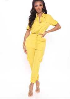 (Category: ) located in . Submitted by materialgyal (Listing ID 1277630779, Image 1). Description: .