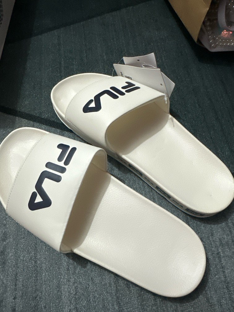 Fake on sale fila slides