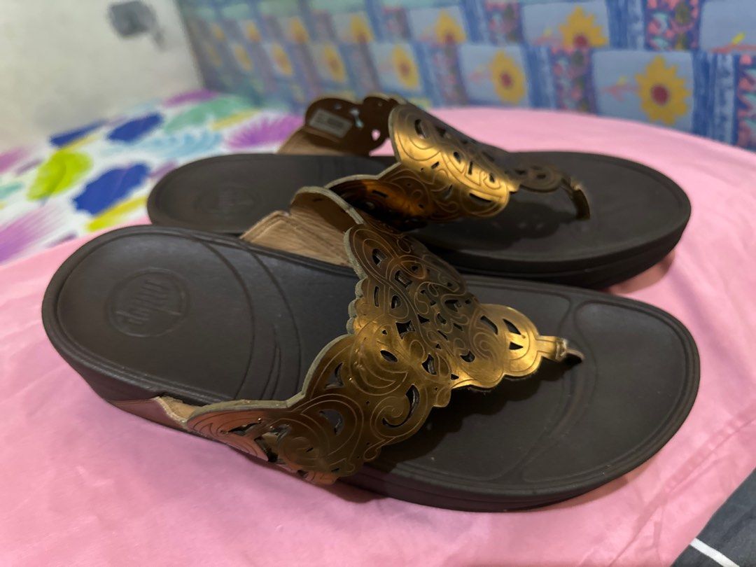 Fitflop Women s Fashion Footwear Slippers and slides on Carousell