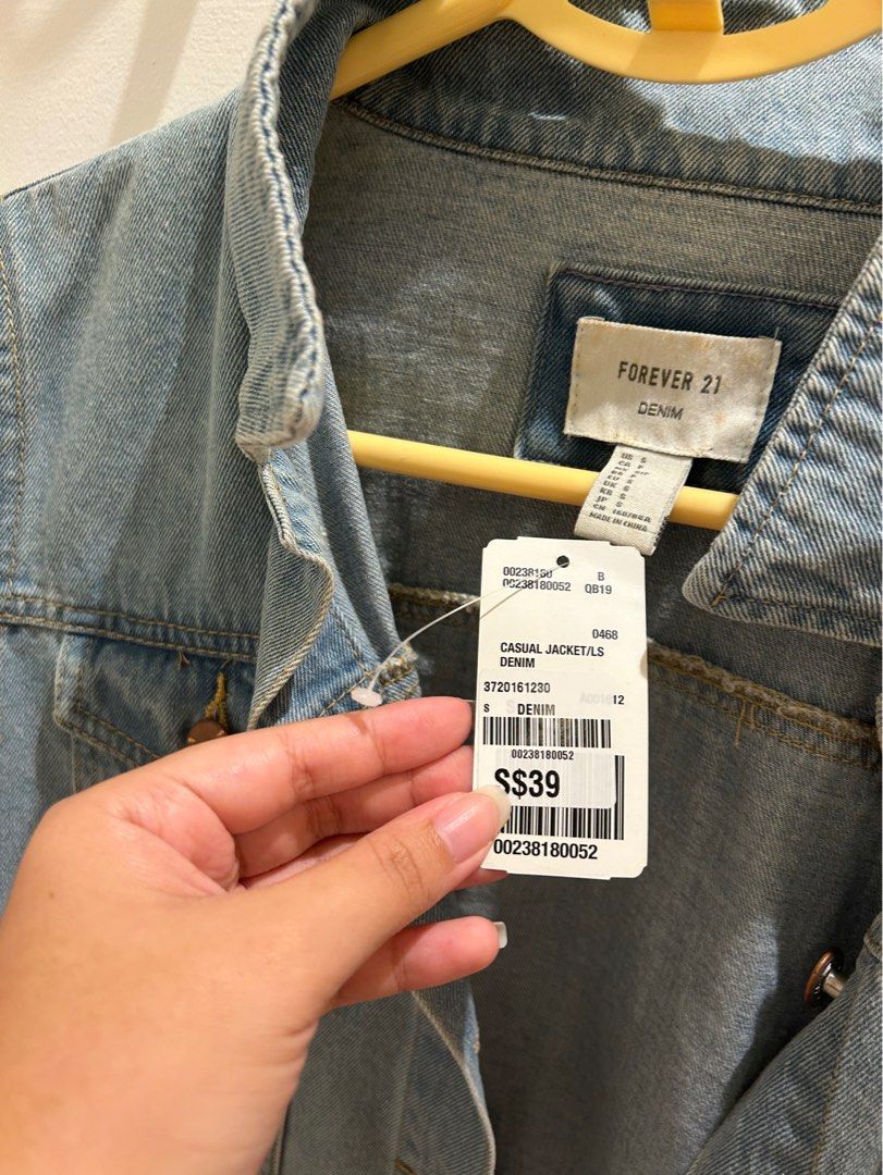 BNWT FOREVER21 DENIM JACKET Women s Fashion Coats Jackets and