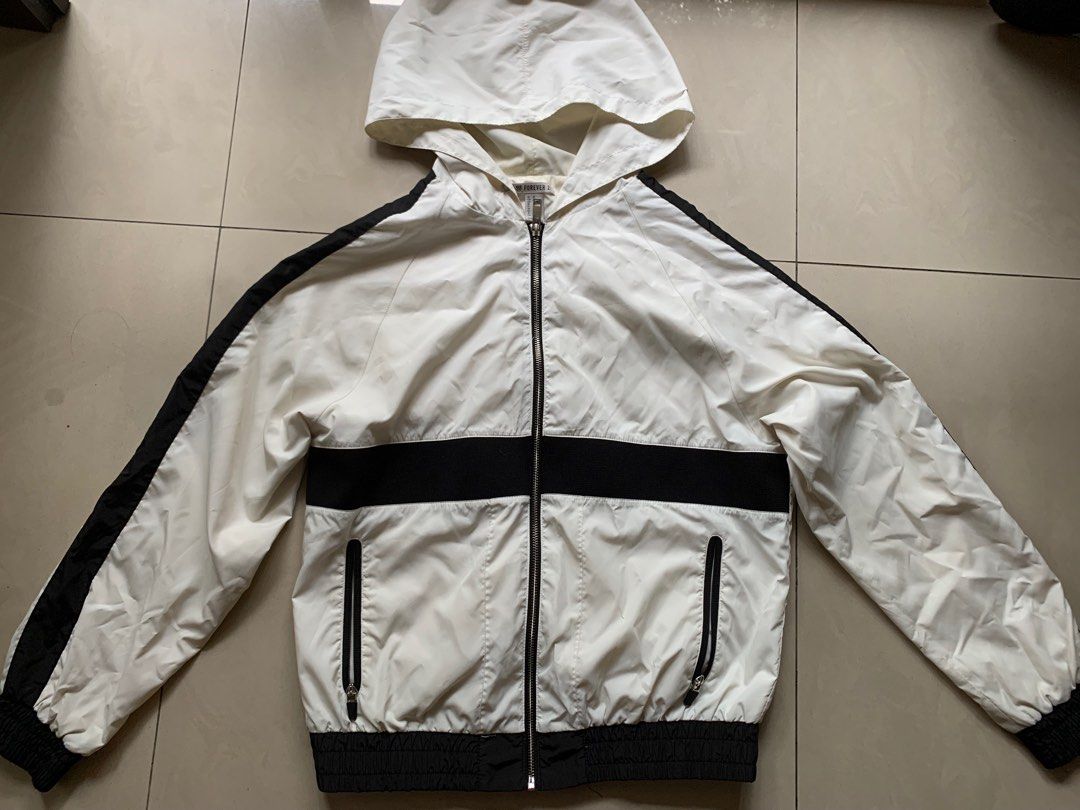 Forever 21 White Long Sleeve Bomber Wind Breaker Jacket Jumper