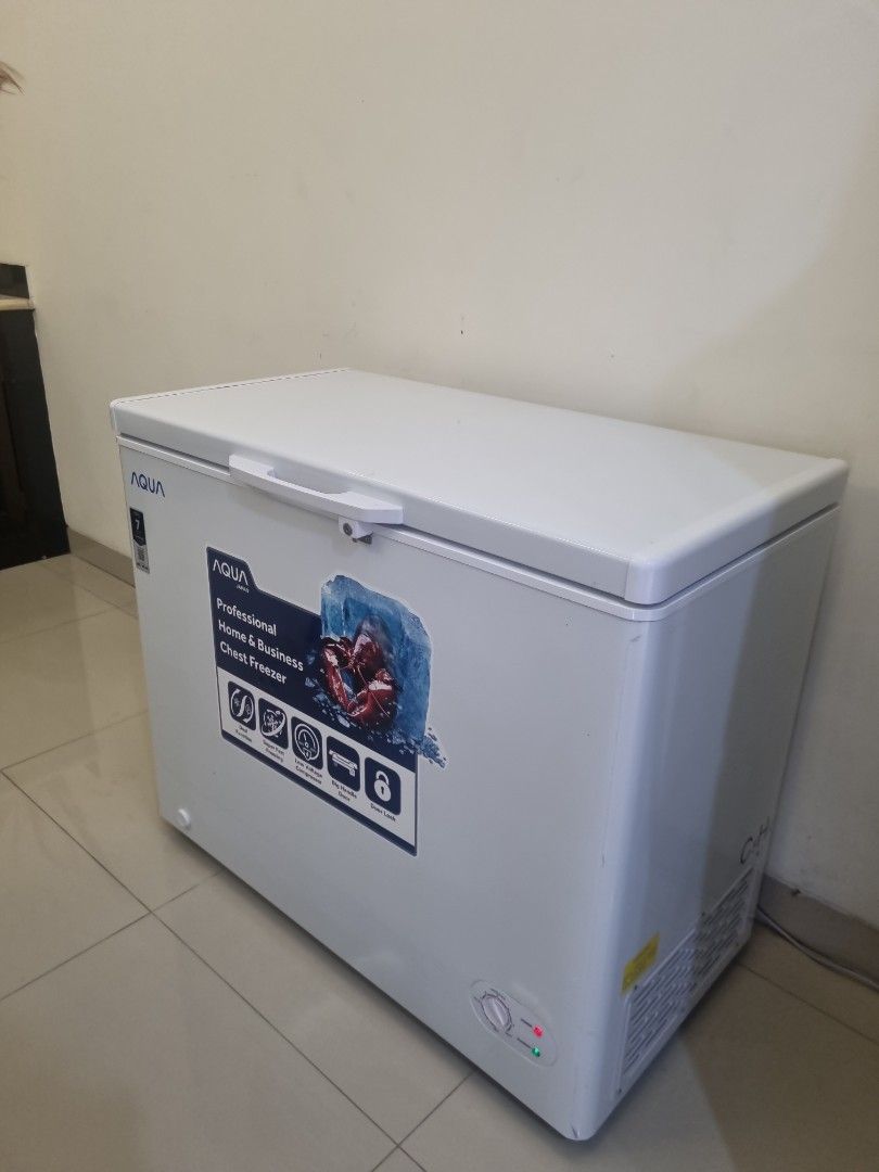 Freezer Merk Aqua 200L