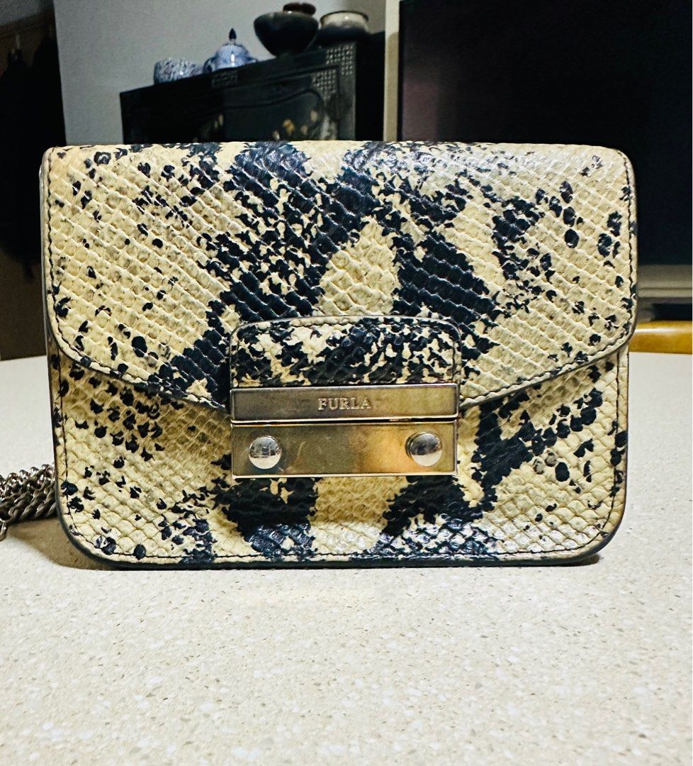 Furla metropolis snake store
