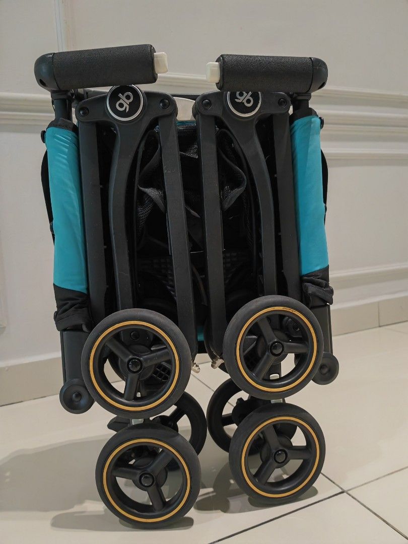 Gb pockit stroller clearance with car seat