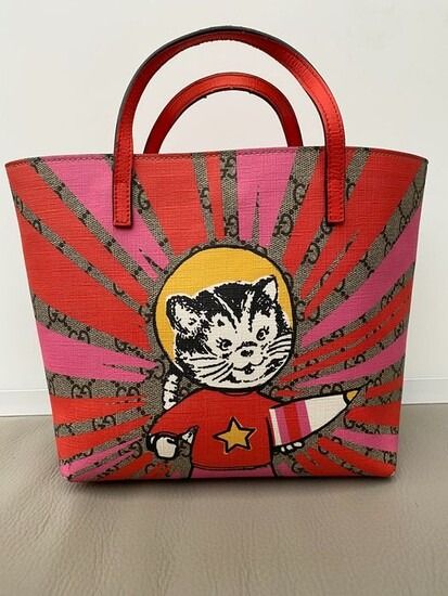 Gucci tote cat top