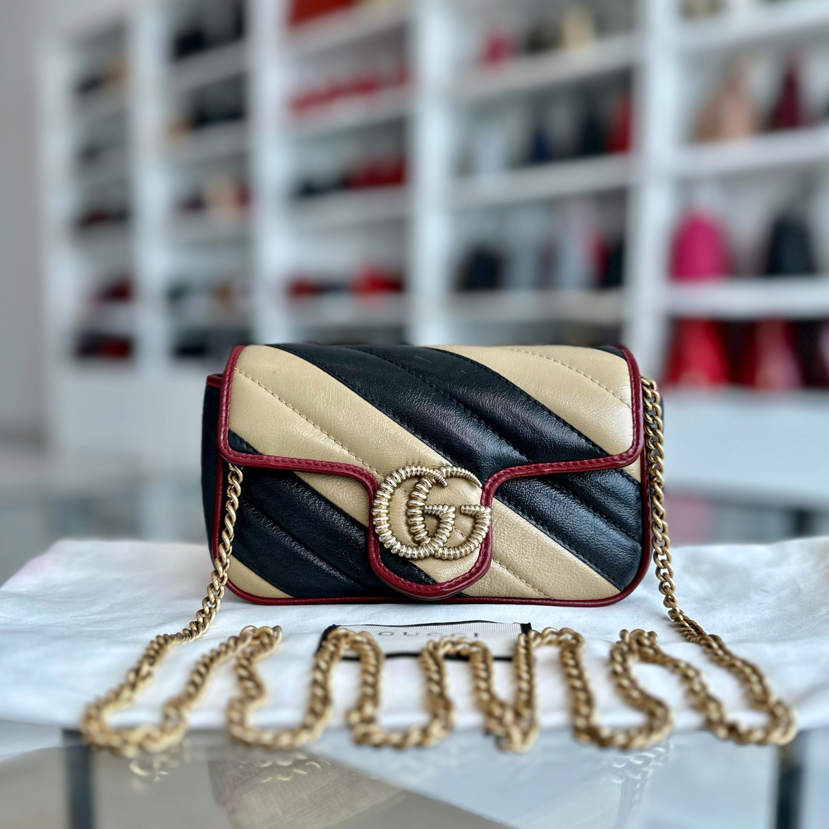 Gucci Marmont Super Mini Black Beige Shoulder Bag