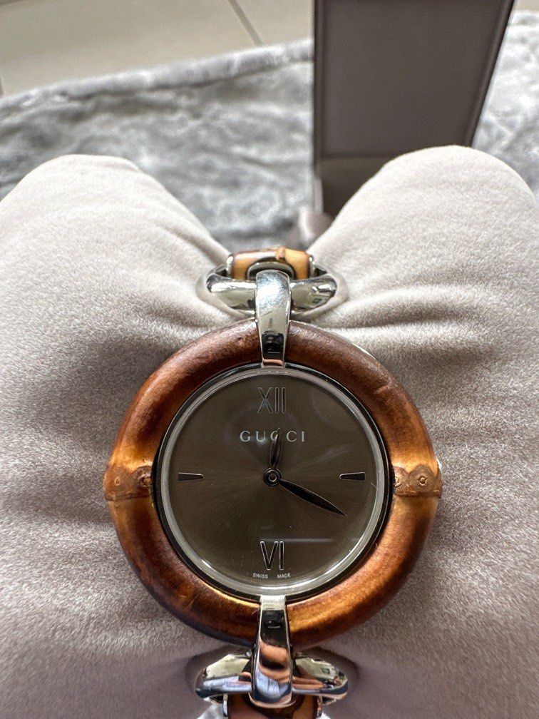 Bamboo gucci watch clearance