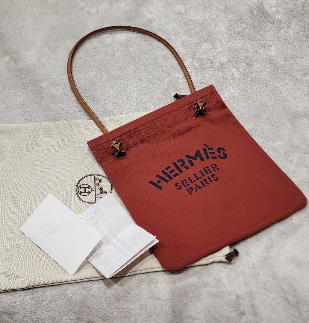 Which Hermes starter bag is better? 😍 Hermes Mini Aline VS Mini Evelyne Bag  Comparison - YouTube