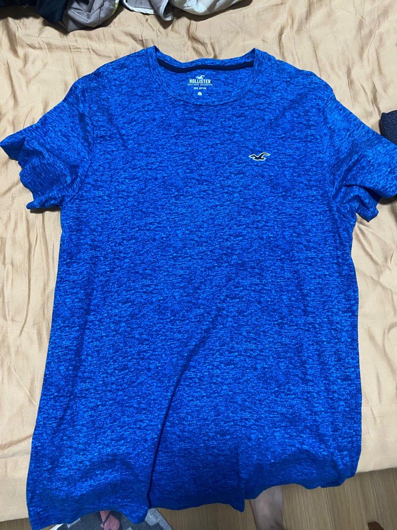 Hollister Henley Seagull Logo T-Shirt in Blue, Men's Fashion, Tops