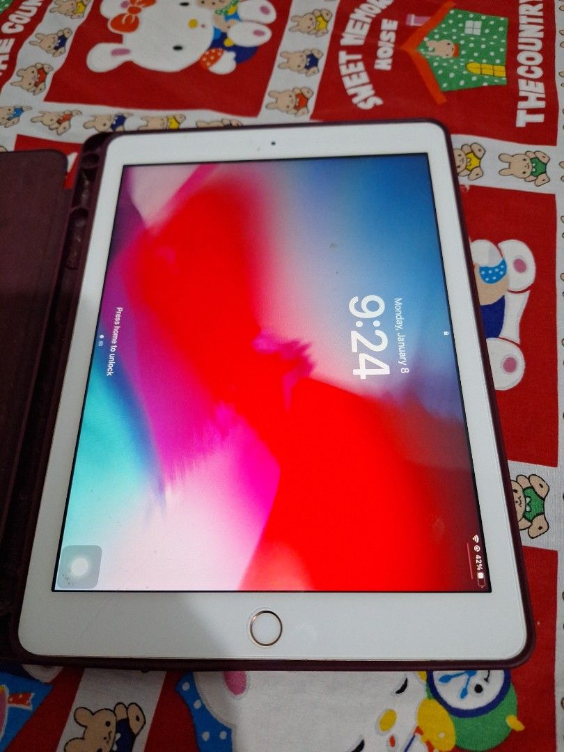Ipad 6th gen 32GB (Category: iPad) located in Manila. Submitted by shopamanila (Listing ID 1277756833, Image 1). Description: ipad 6th gen 32GB rsf: with new one.