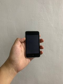 iPod touch 2nd gen 8gb
