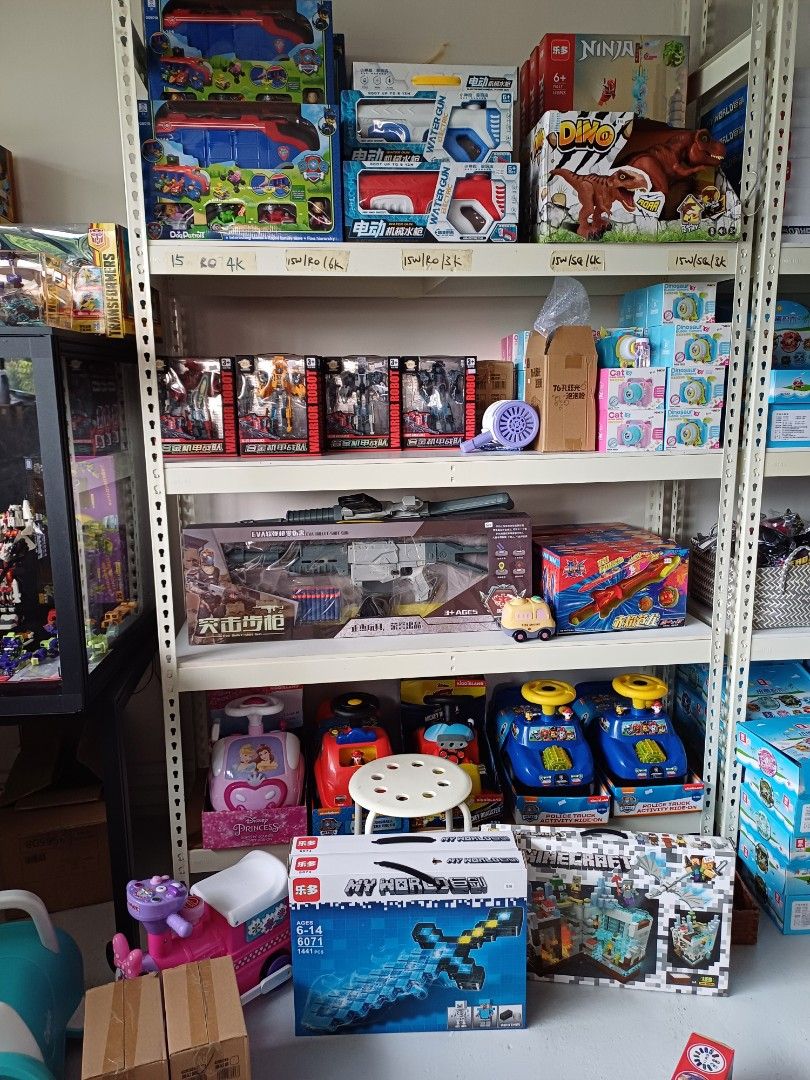 Kids store toy warehouse