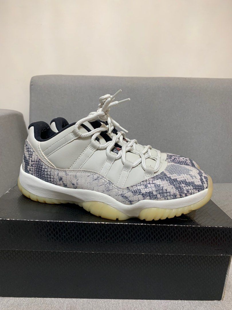 Air jordan 11 low snakeskin light bone shop