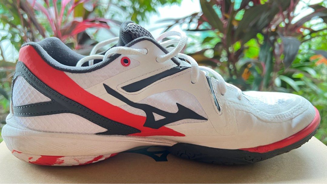 Kasut clearance badminton mizuno