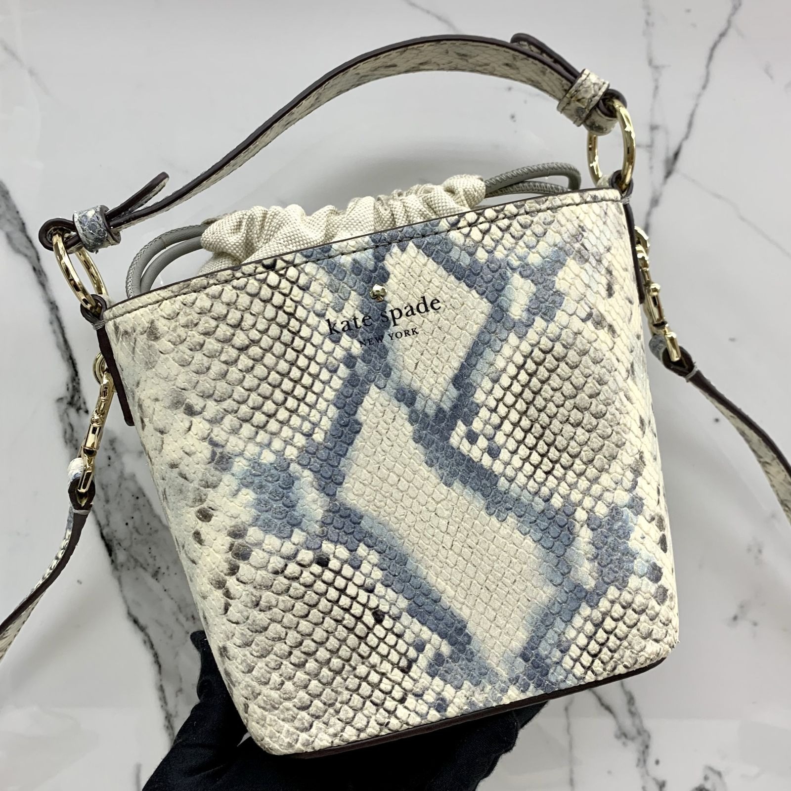 KATE SPADE BLUE WHITE PYTHON SNAKE SKIN 2 WAY MINI BUCKET SHOULDER BAG 237045820 AL
