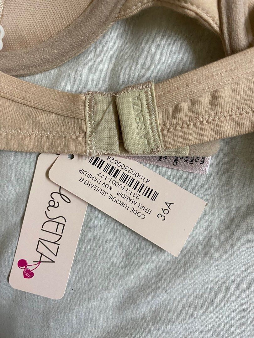 Bra 36a, Women's Fashion, New Undergarments & Loungewear on Carousell