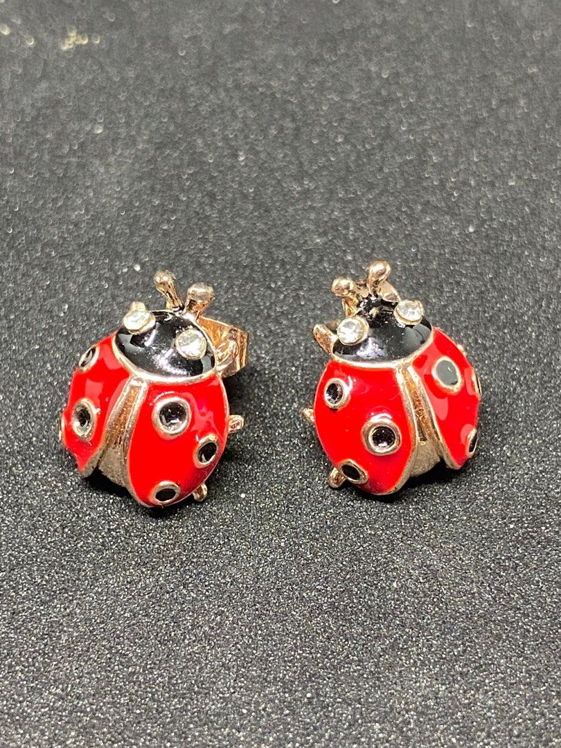 Super hotsell cute earrings