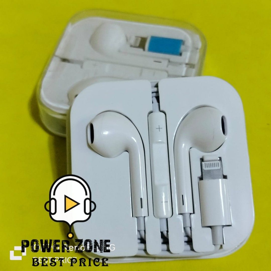 lightening headset for iPhone (Category: Earphones) located in Paranaque City. Submitted by audioaddict0517 (Listing ID 1277680711, Image 3). Description: Bluetooth connection in ear design lightning Headset for iPhone.