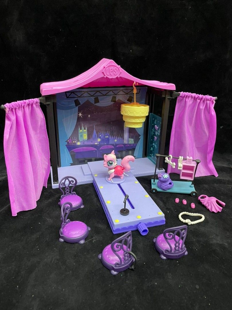 Littlest pet outlet shop castle