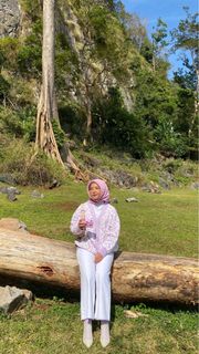 (Category: ) located in . Submitted by aininnsofeaa (Listing ID 1277659617, Image 1). Description: .