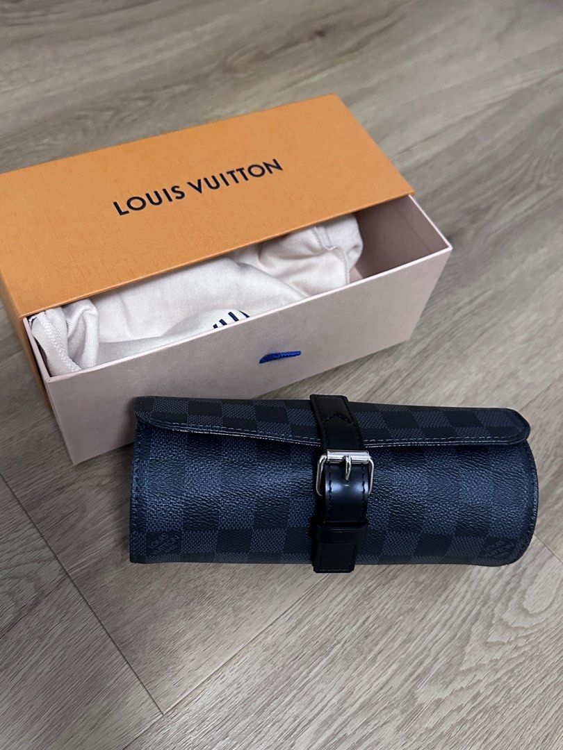 Lv watch holder outlet