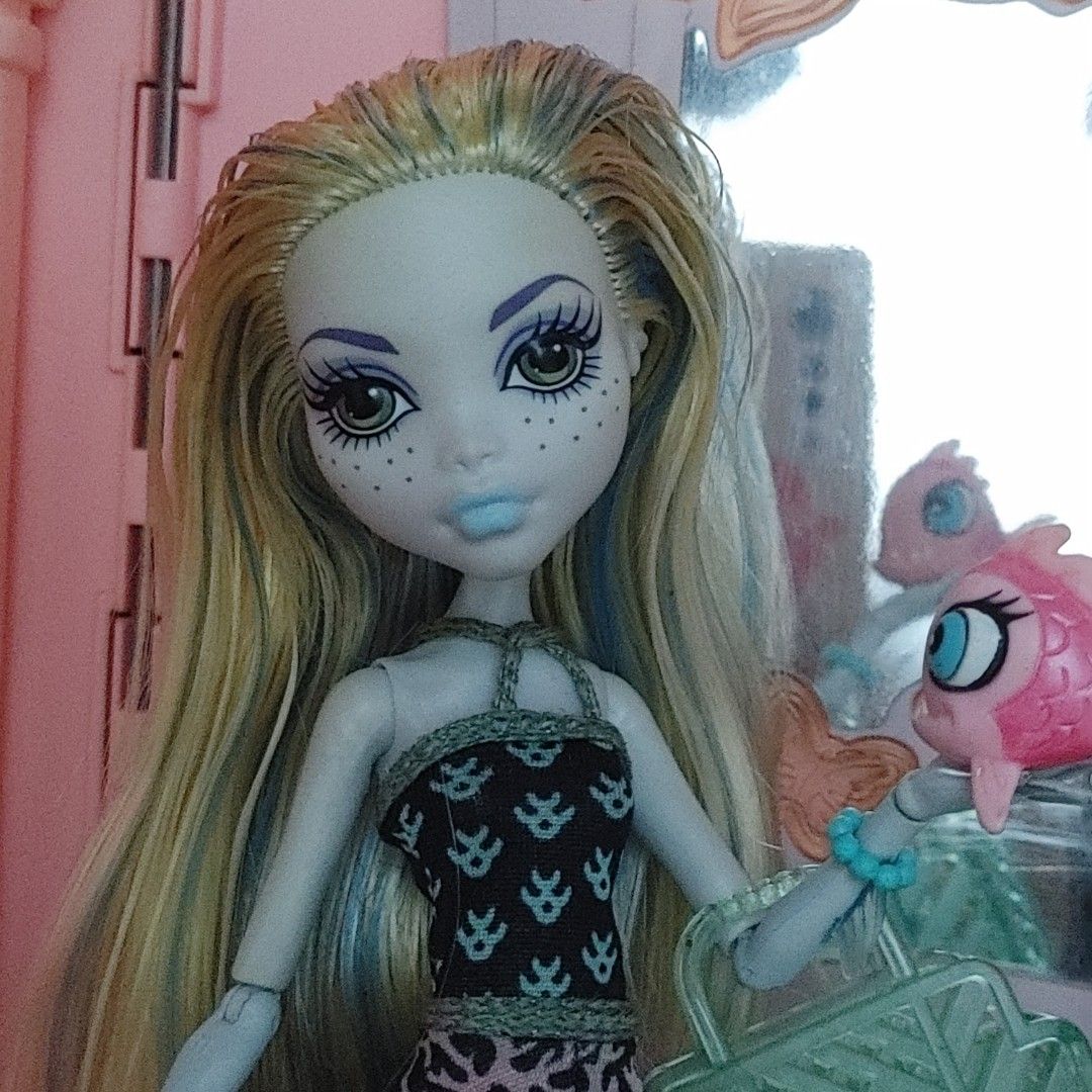 Monster High Lagoona Blue Skelita Calaveras Dolls Bundle Hobbies