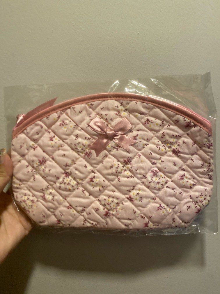 Naraya pouch 2025
