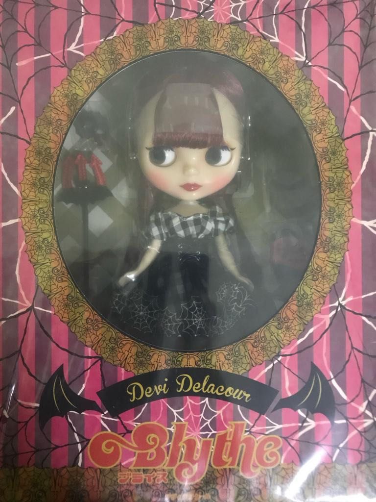 Blythe devi shop delacour