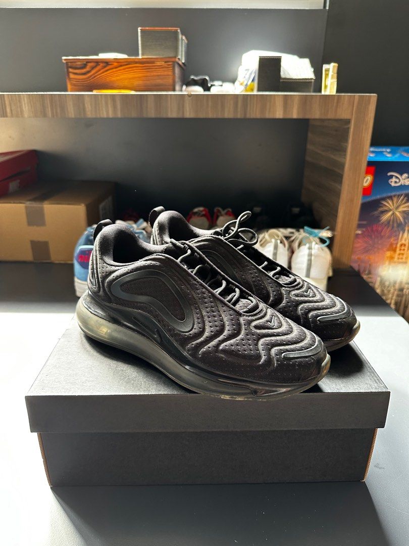 Nike 720 triple discount black