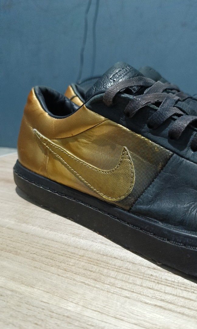 Nike blazer x pedro top