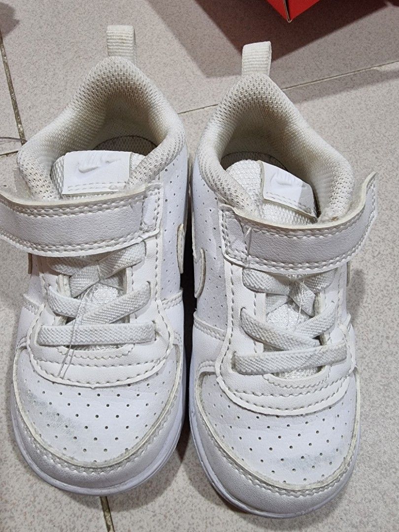 White clearance infant nikes