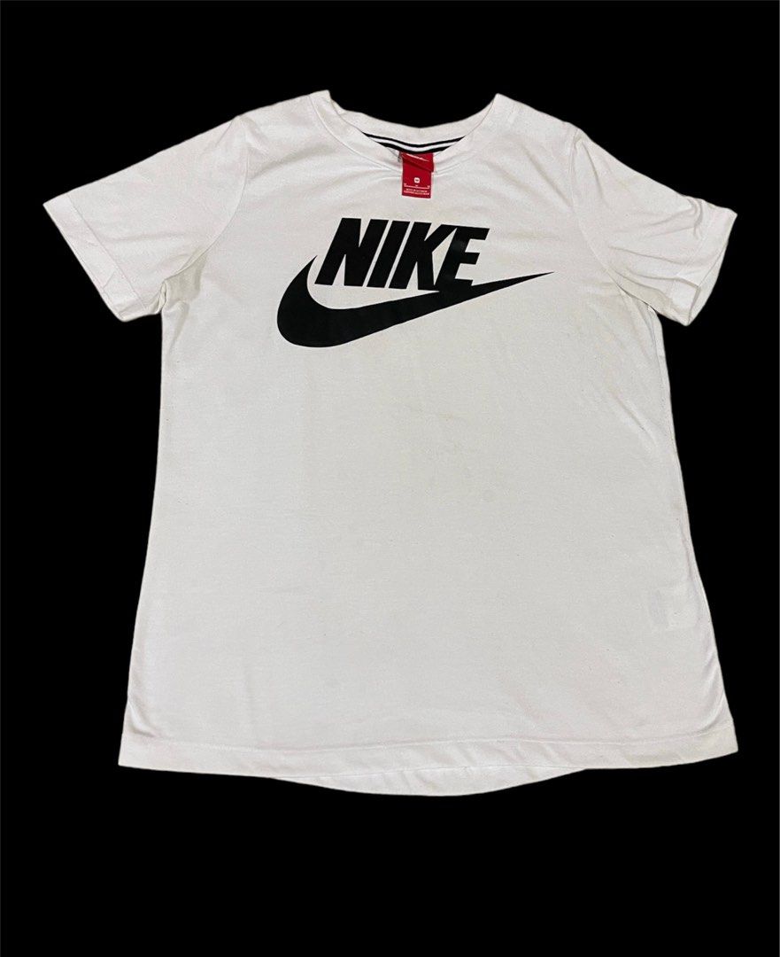 nike red tag t shirt