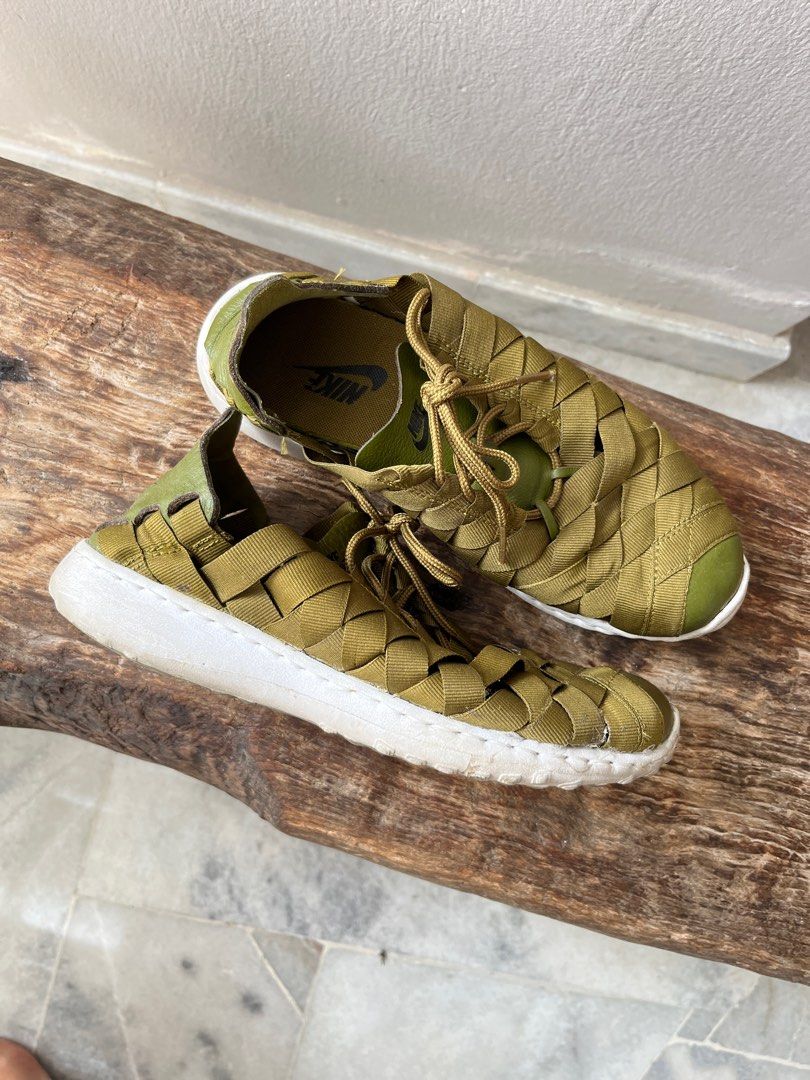 Nike weaves deals