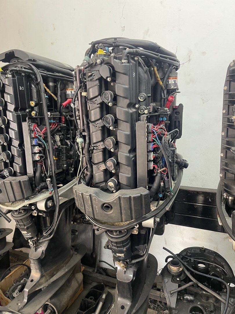 Outboat engine (Category: Fishing) located in Singapore. Submitted by olympiayash03 (Listing ID 1277856420, Image 3). Description: Out Boat engine for sale mercury 200hp,250,300.