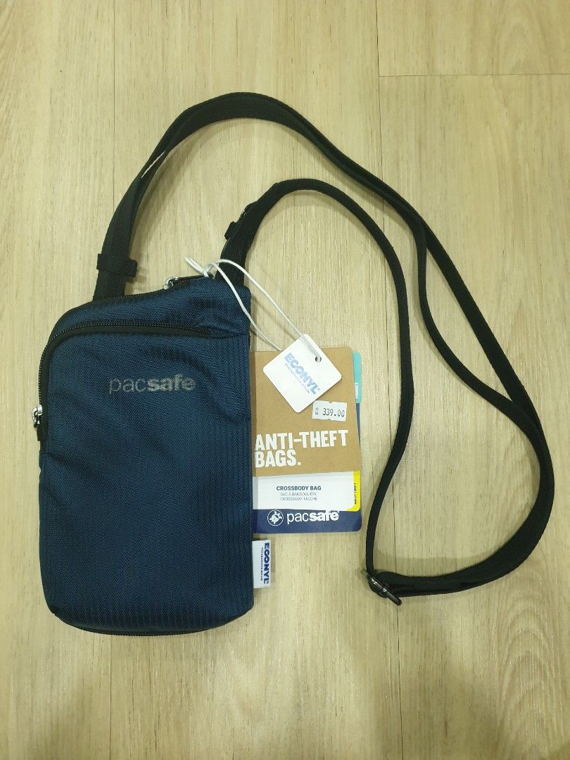 Pacsafe daysafe tech crossbody sale bag