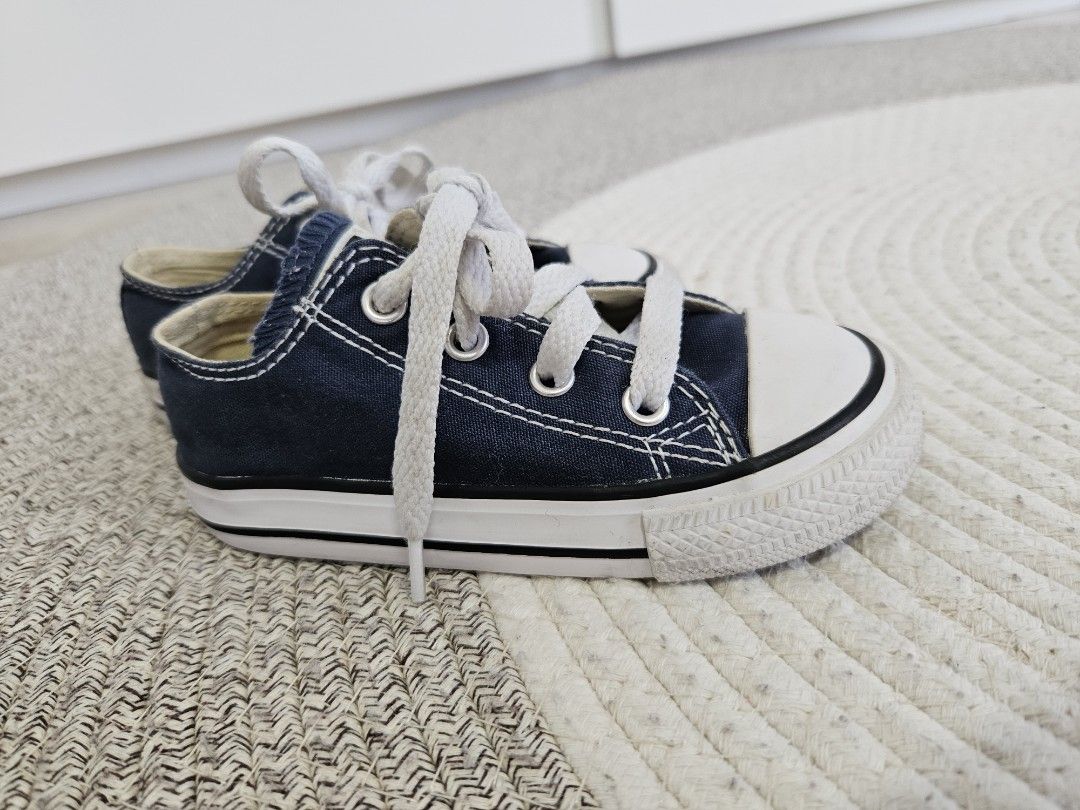 Child converse shoes online