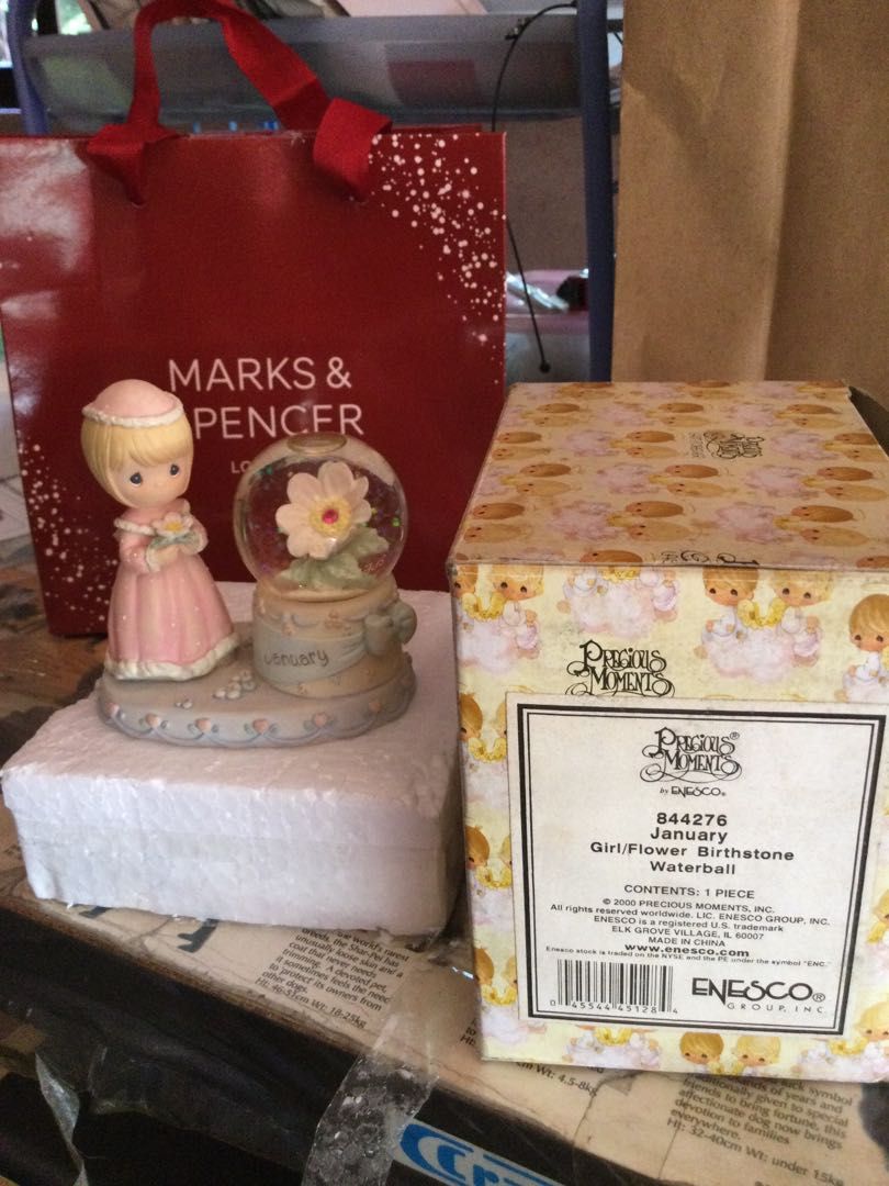 Precious Moments (Category: Other Home Decor) located in Quezon City. Submitted by lftanco (Listing ID 1277619663, Image 1). Description: Precious Moments girl/flower birthstone waterball January .