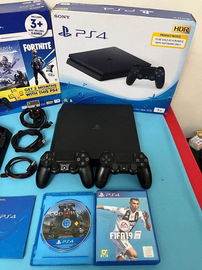 Playstation 4 slim 1tb fortnite bundle online
