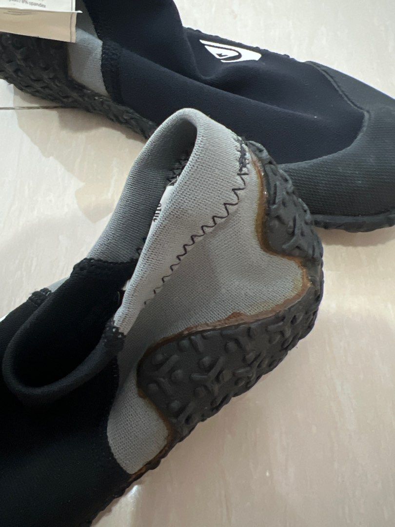 Quiksilver best sale aqua shoes