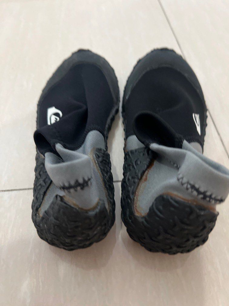 Quiksilver water shoes store