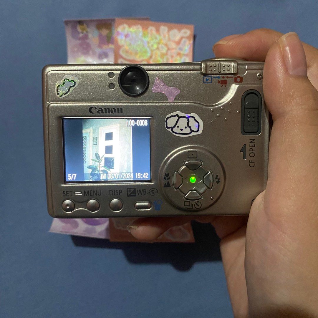 RARE Vintage Canon IXUS V3 Digital Camera Digicam, Photography, Cameras on Carousell