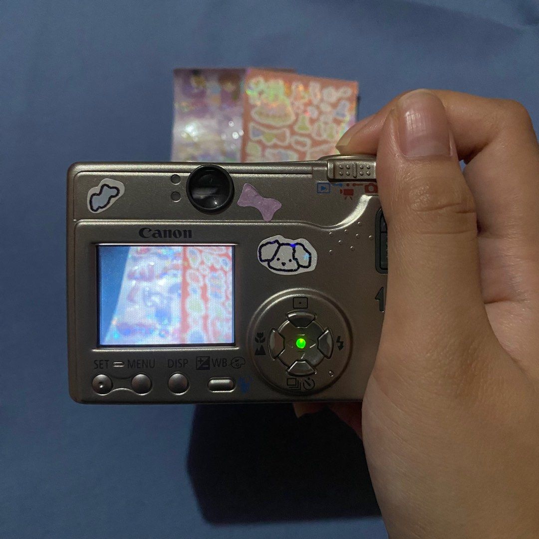 RARE Vintage Canon IXUS V3 Digital Camera Digicam, Photography, Cameras on Carousell