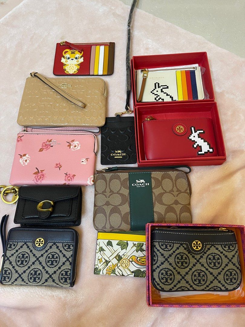 Coach wallet keychain new arrivals