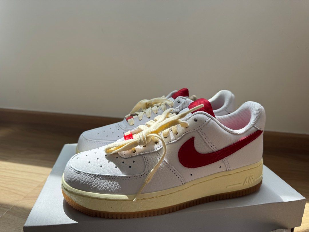 Red nike cheap force 1