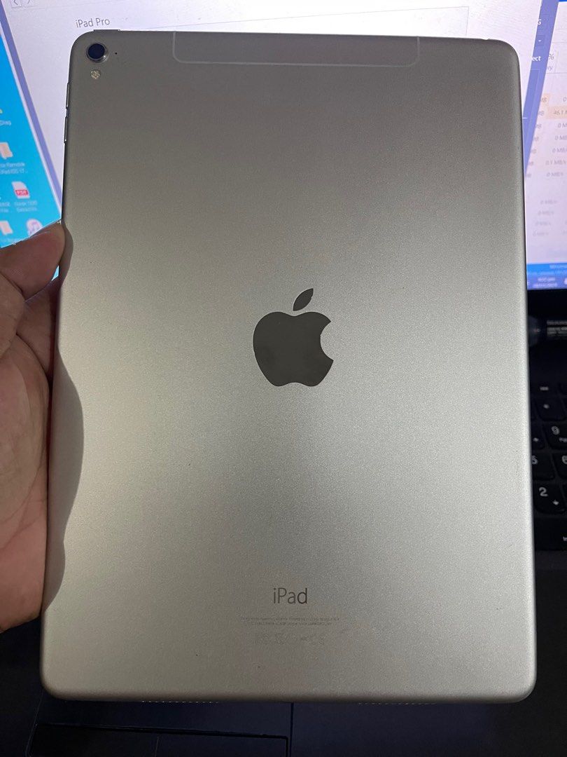 Rush!! iPad Pro 9.7 32GB Wifi bypassed, Mobile Phones & Gadgets